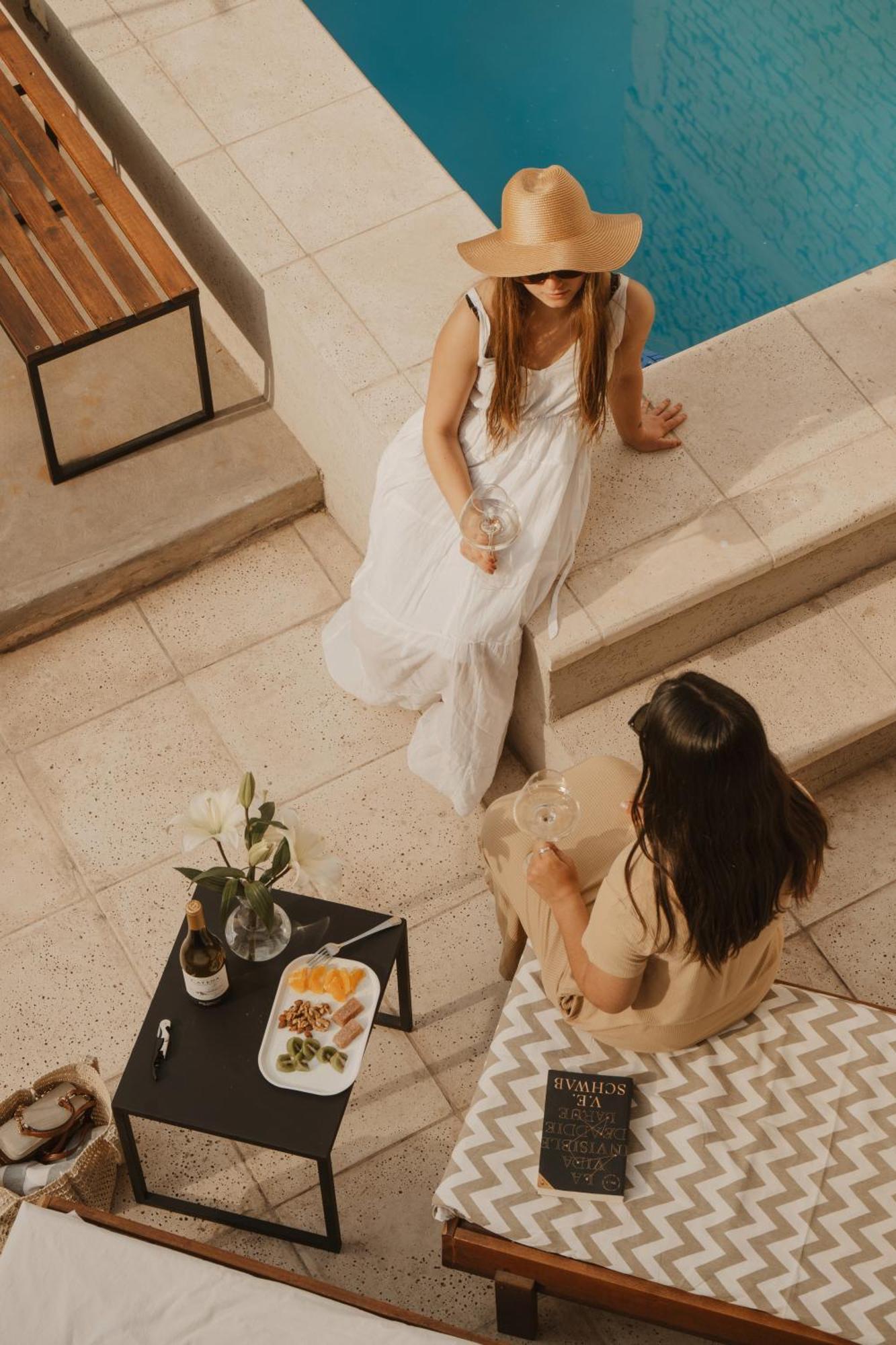 W&H Casa De Huespedes Hotel Mendoza Bagian luar foto